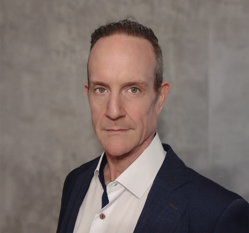 Headshot_Anton_Cherry- edit